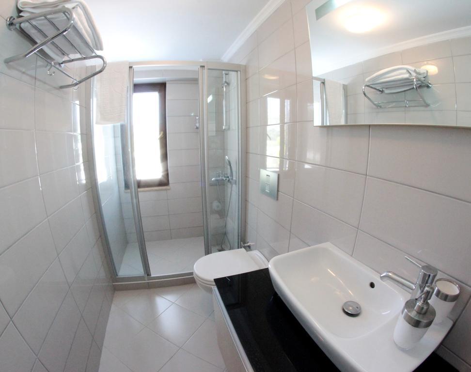 Adacayi Hotel Bozcaada Island Bilik gambar