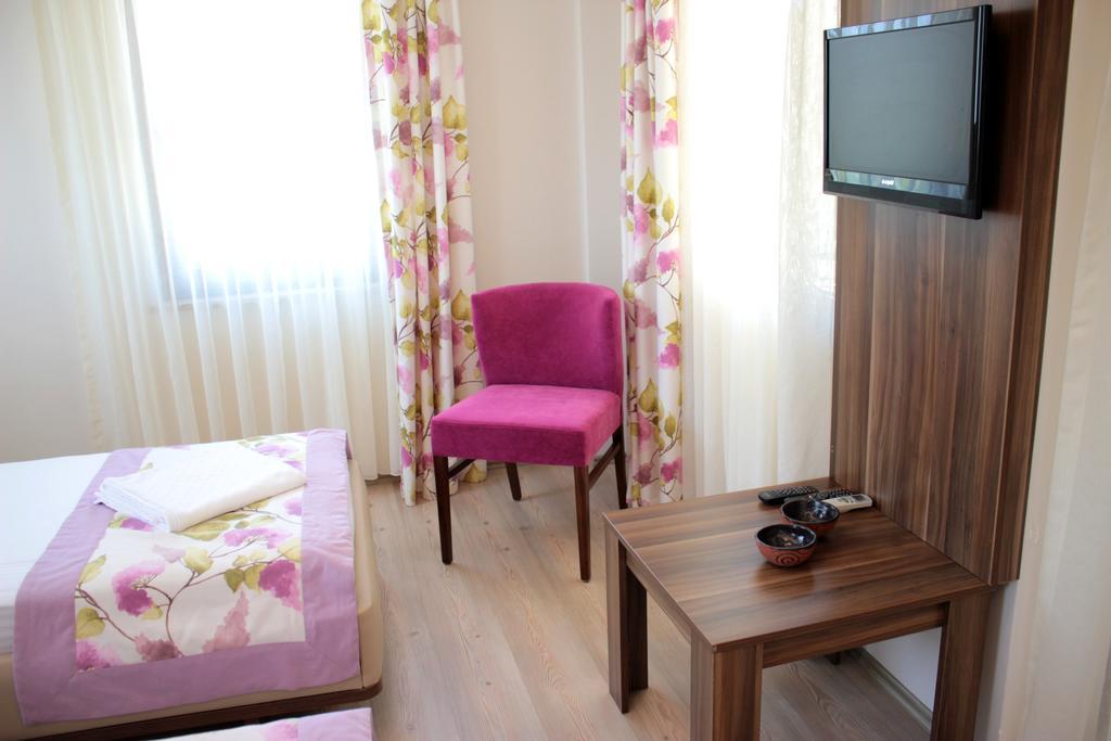Adacayi Hotel Bozcaada Island Bilik gambar